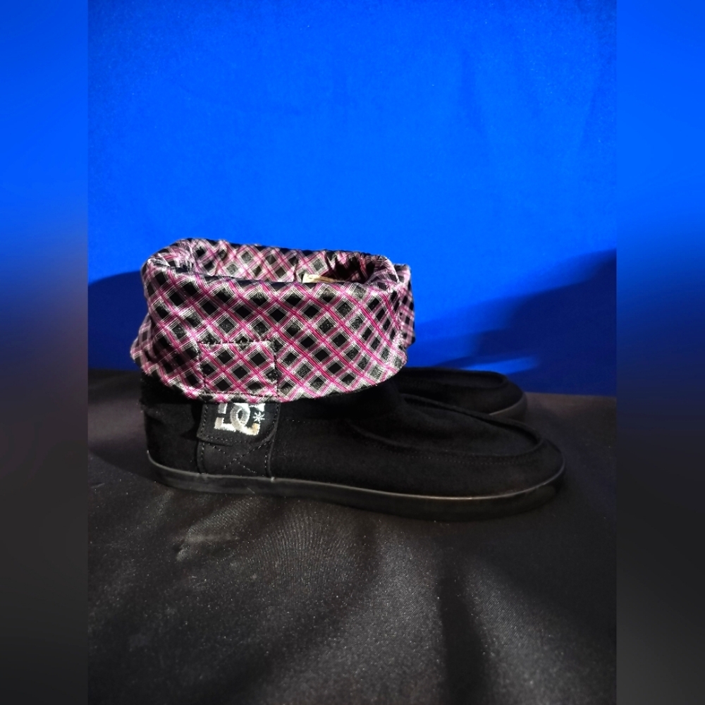 Women's DC Black Twilight Boots (Size 7)